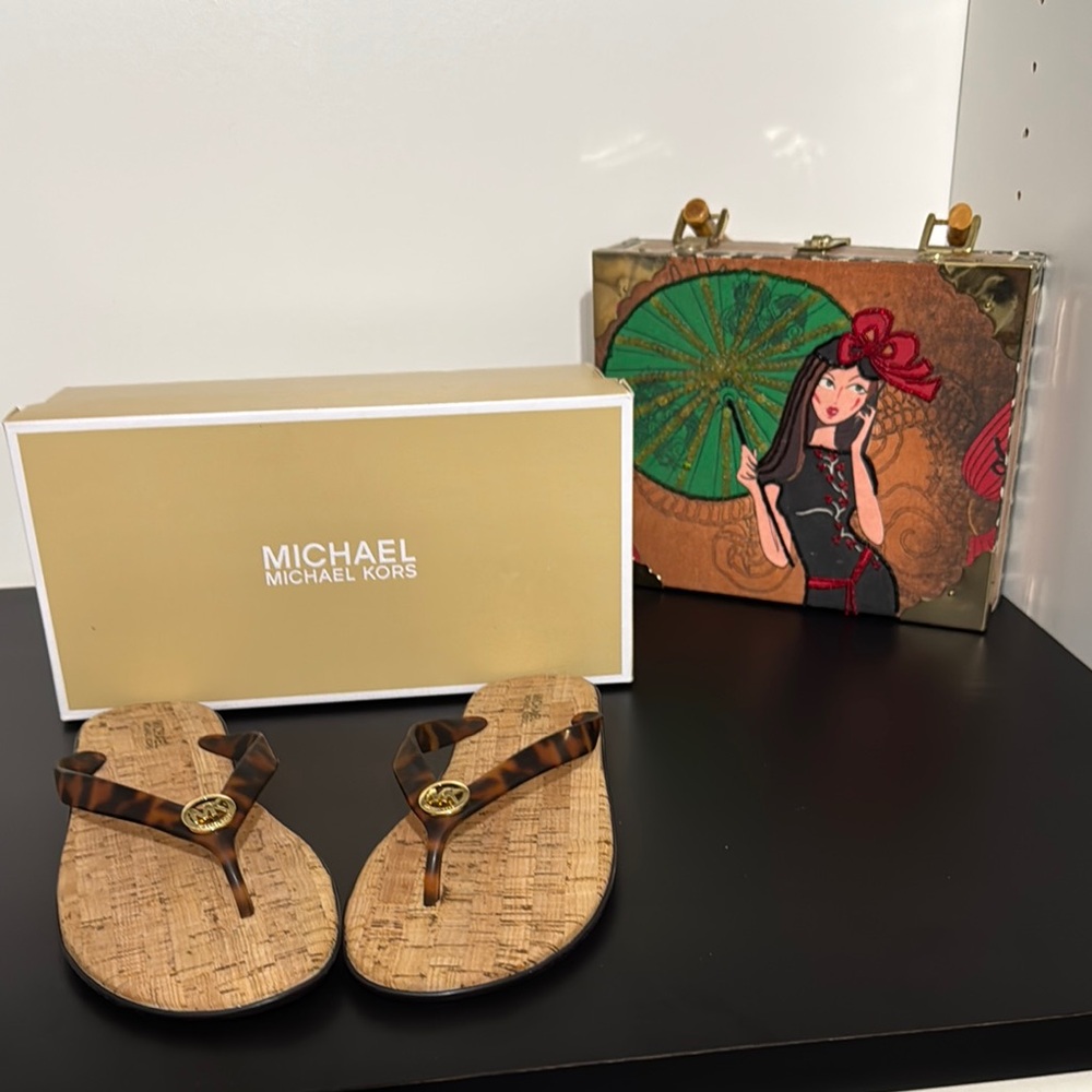 Michael Kors NIB TORTOISE Jet set jelly sandals